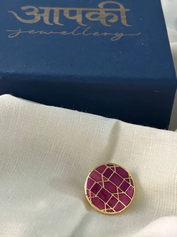 Jo-Jo_Brooch