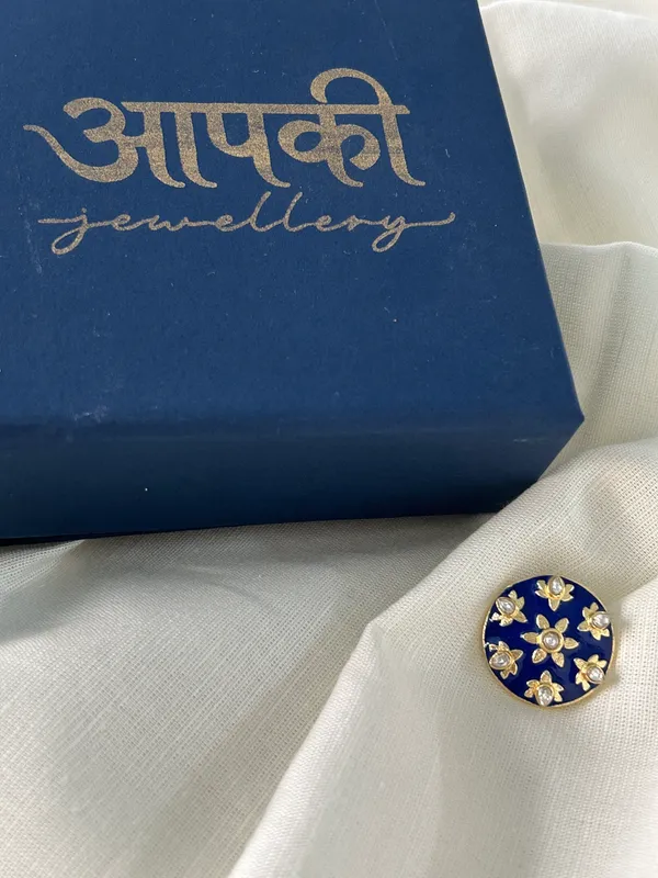 Blue_Button_Brooch