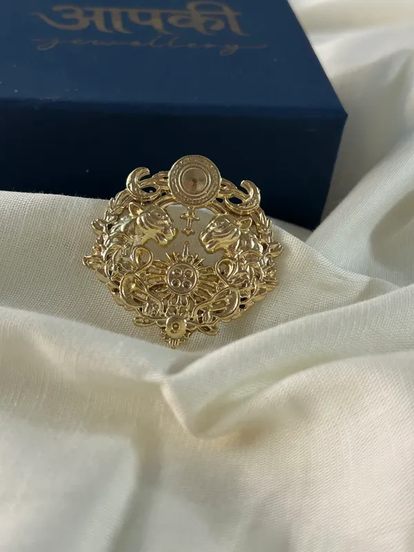 Lion_Brooch