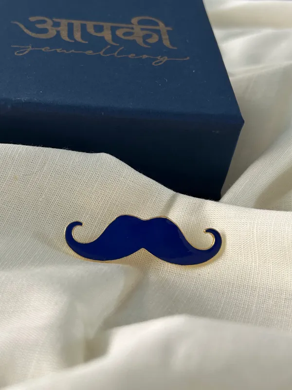 Mooch_Brooch