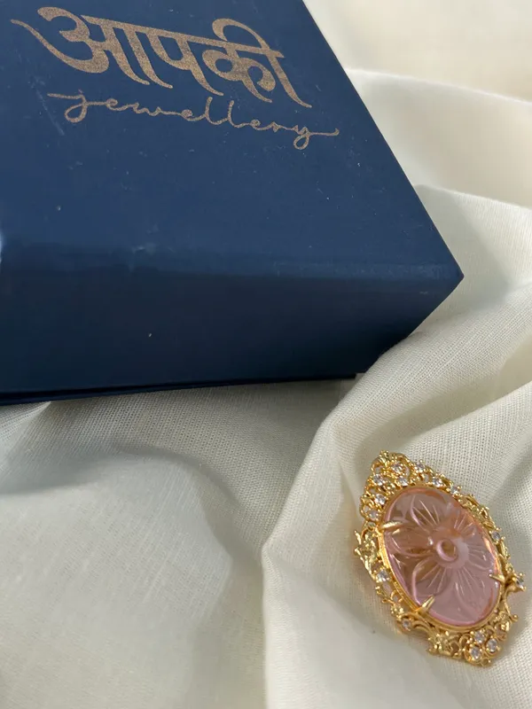 Morganite_Carving_Brooch