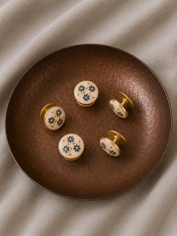 Pichwai_Kurta_Buttons