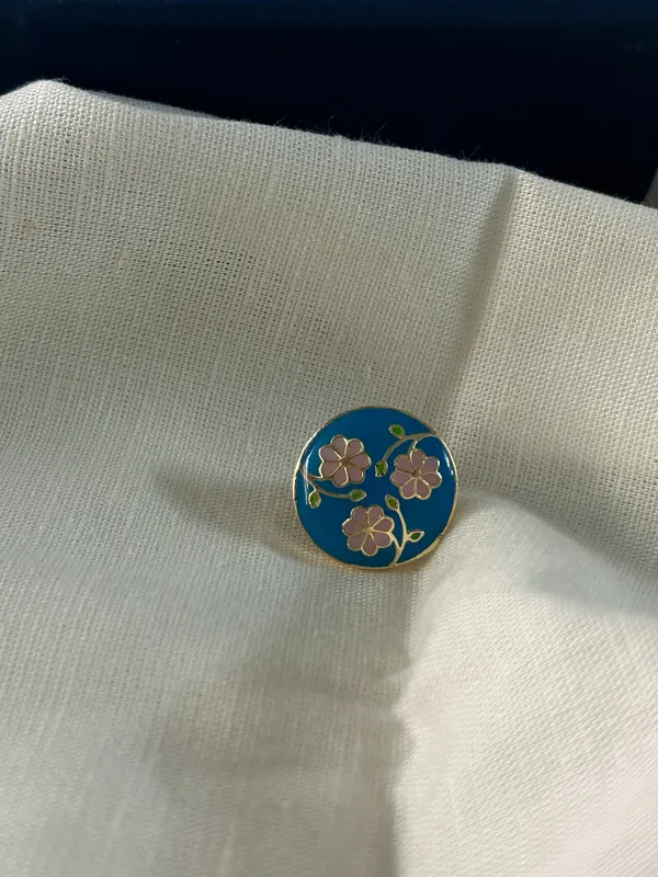 Pichwai_brooch