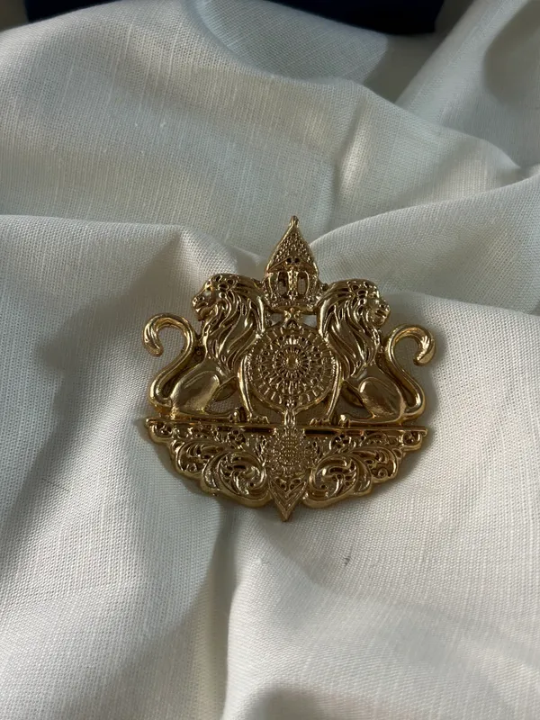 Sheera_Brooch