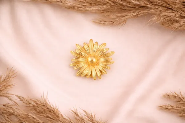 Sunflower_Brooch