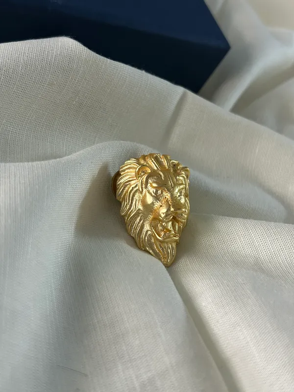Dome_Lion_Brooch