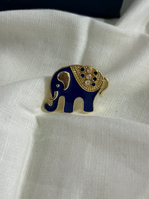Elephant_Brooch