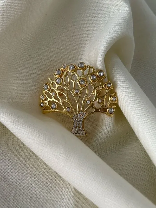 Tree_Brooch_(Stone_Studded)