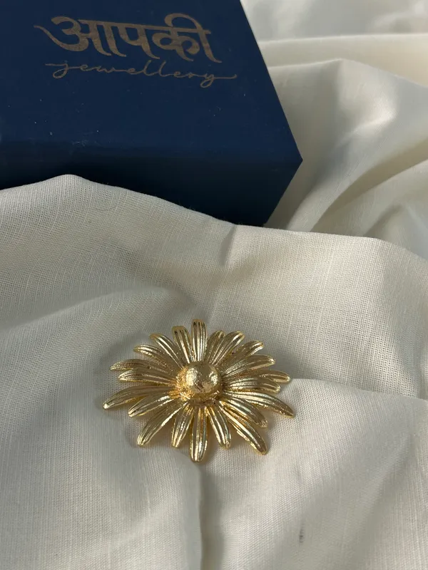 Sunflower_Brooch