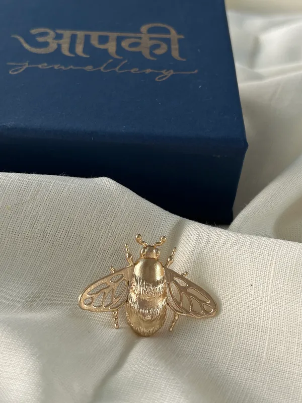 Fly_Brooch