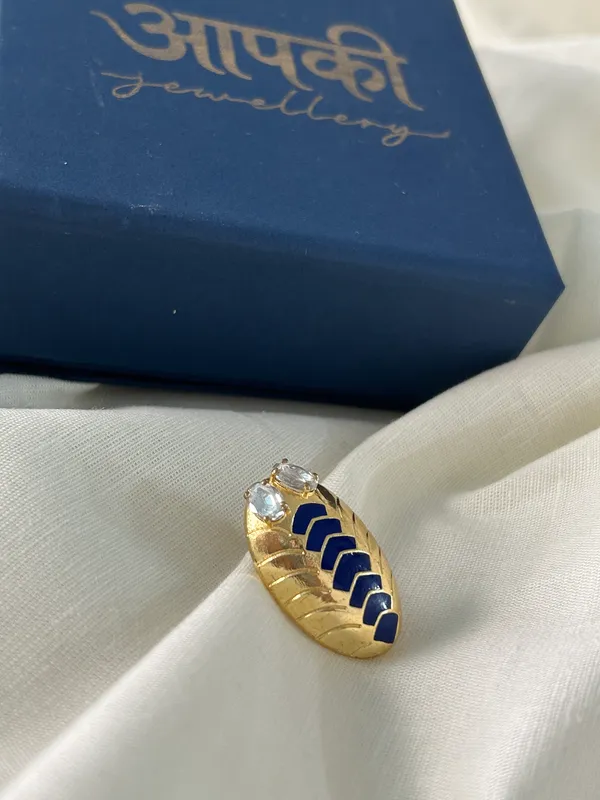 Bee_Brooch