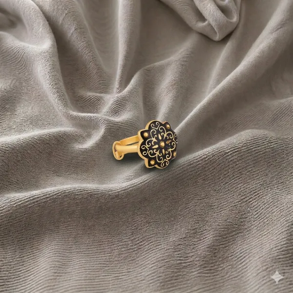 Black_floral_Ring