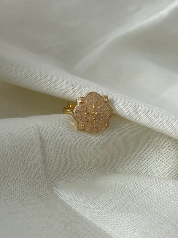 Cream_Floral_Ring
