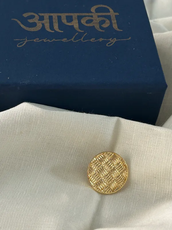 Woven_Metal_Brooch_Pin
