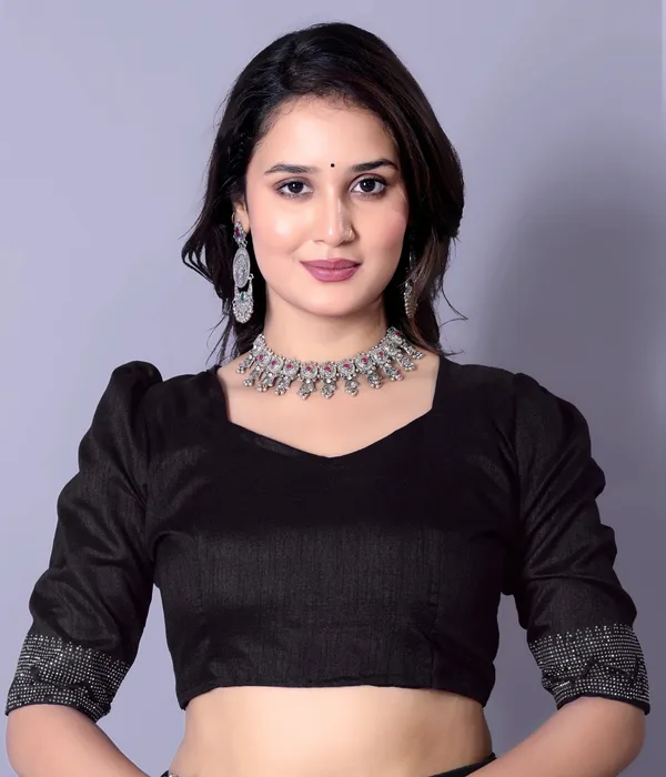 Black_Georgette_Saree_with_Silver_Embellished_Border_For_Women