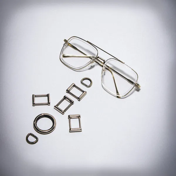 Golden_Polycarbonate_Premium_Unisex_Sunglasses