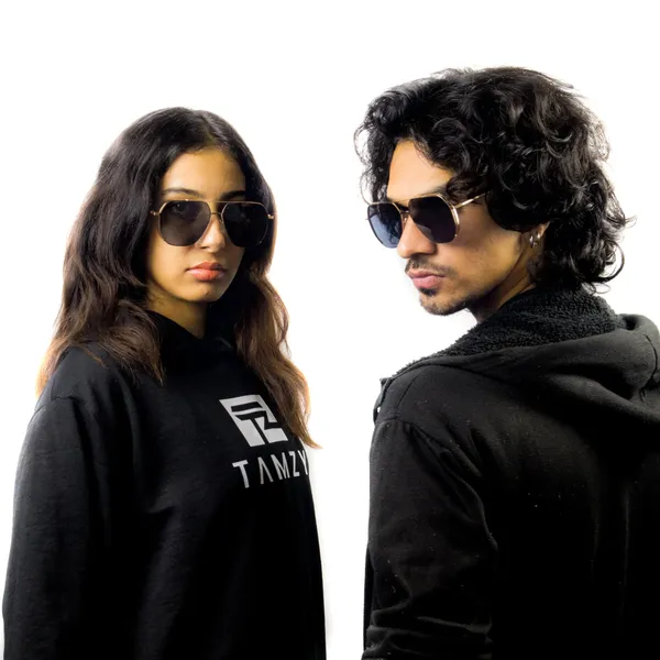 Golden_Polycarbonate_Premium_Unisex_Sunglasses