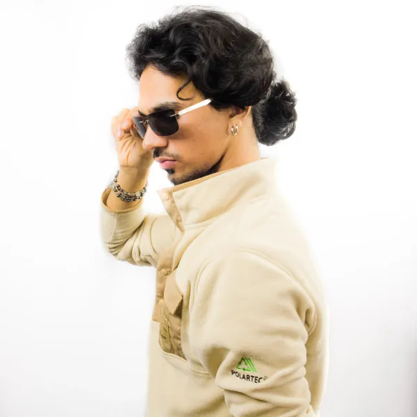 Black_Polycarbonate_Premium_Unisex_Sunglasses