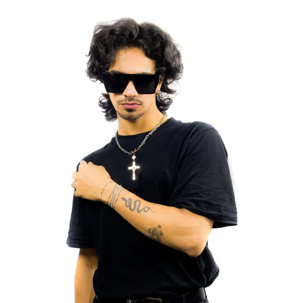Black_Polycarbonate_Premium_Unisex_Sunglasses
