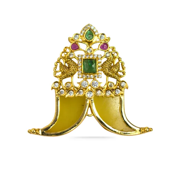 Udbhava_Traditional_Nakshi_Pendant_with_Green_Stone_–_Temple_Jewellery_Design