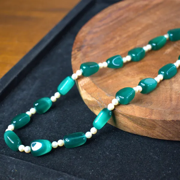 Handcrafted_Sutrakar_Necklace_with_Real_Pearls_&_Monalisa_Tumble_Beads_|_Elegant_Traditional_Jewellery