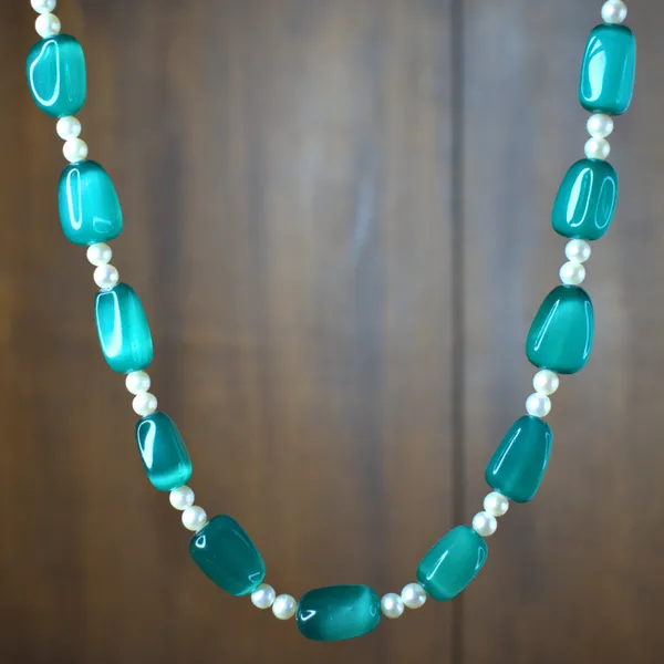 Handcrafted_Sutrakar_Necklace_with_Real_Pearls_&_Monalisa_Tumble_Beads_|_Elegant_Traditional_Jewellery