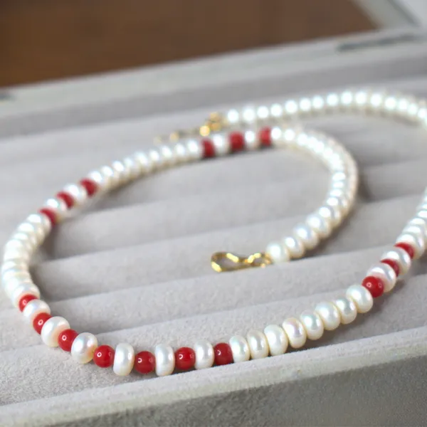 Handcrafted_Single_Line_Sutrakar_Necklace_with_Real_Pearls_&_Taiwan_Coral_|_Elegant_Traditional_Jewellery