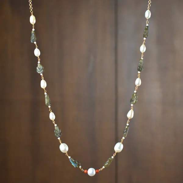 Handcrafted_Kattu_Theega_Necklace_with_Real_Pearls_&_Natural_Leaf-Shaped_Stone_Beads_|_Elegant_Nature-Inspired_Jewellery