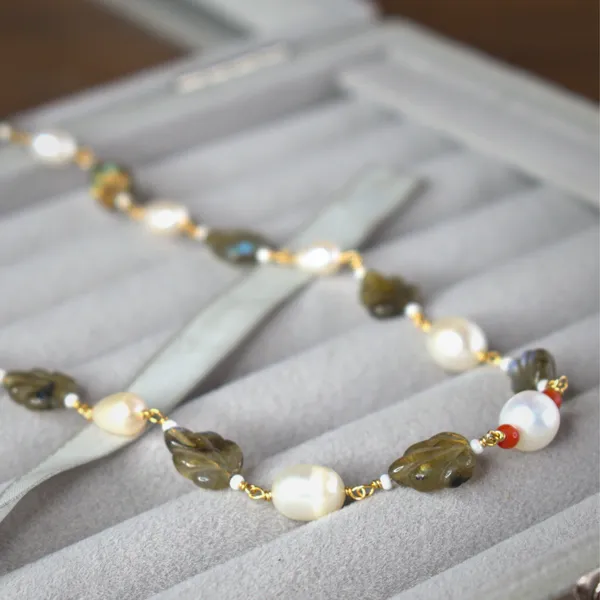 Handcrafted_Kattu_Theega_Necklace_with_Real_Pearls_&_Natural_Leaf-Shaped_Stone_Beads_|_Elegant_Nature-Inspired_Jewellery