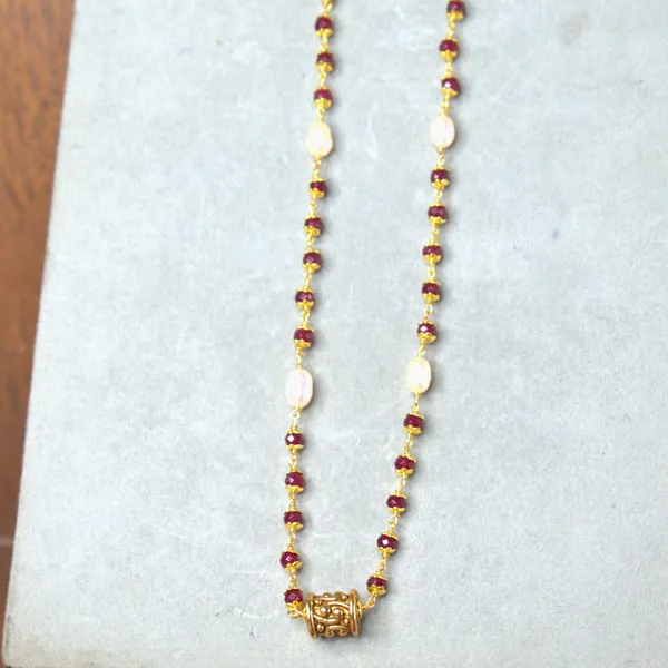 Handcrafted_Kattu_Theega_Necklace_with_Real_Pearls,_Onyx_Beads_&_Nakshi_Ball_|_Traditional_Elegant_Jewellery