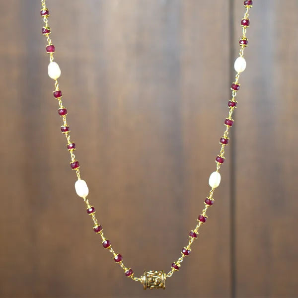 Handcrafted_Kattu_Theega_Necklace_with_Real_Pearls,_Onyx_Beads_&_Nakshi_Ball_|_Traditional_Elegant_Jewellery