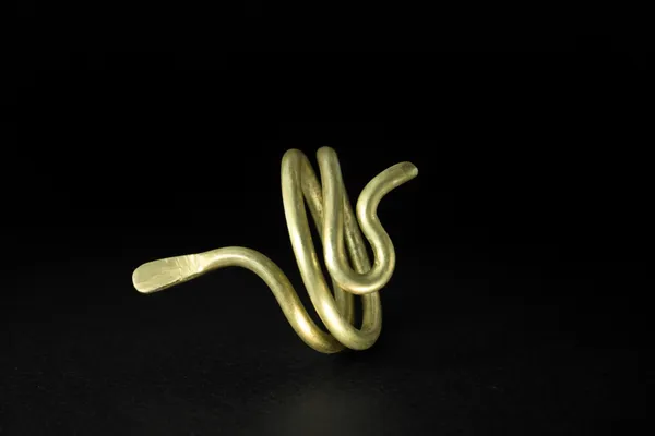 Handcrafted_Golden_Serpent_Brass_Wrap_Ring