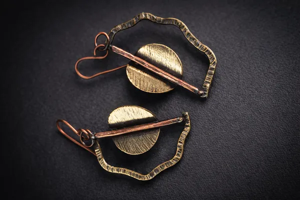 Handcrafted_Eclipse_Frame_Earrings