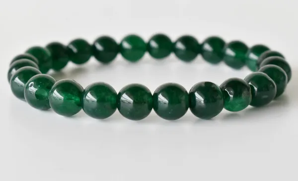 Green_Jade_Bracelet_for_Health_&_Wellness_With_Certificate