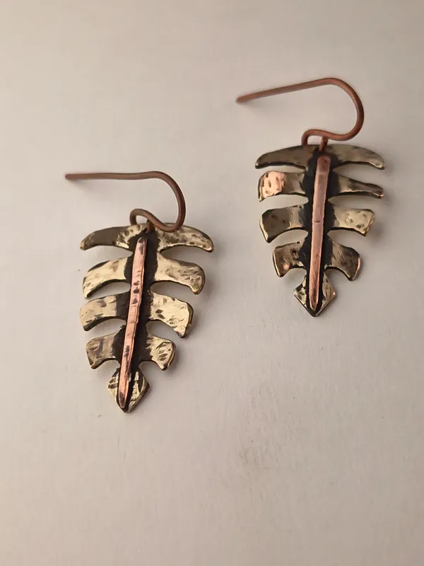 Handcrafted_Forest_Vein_Leaf_Earrings