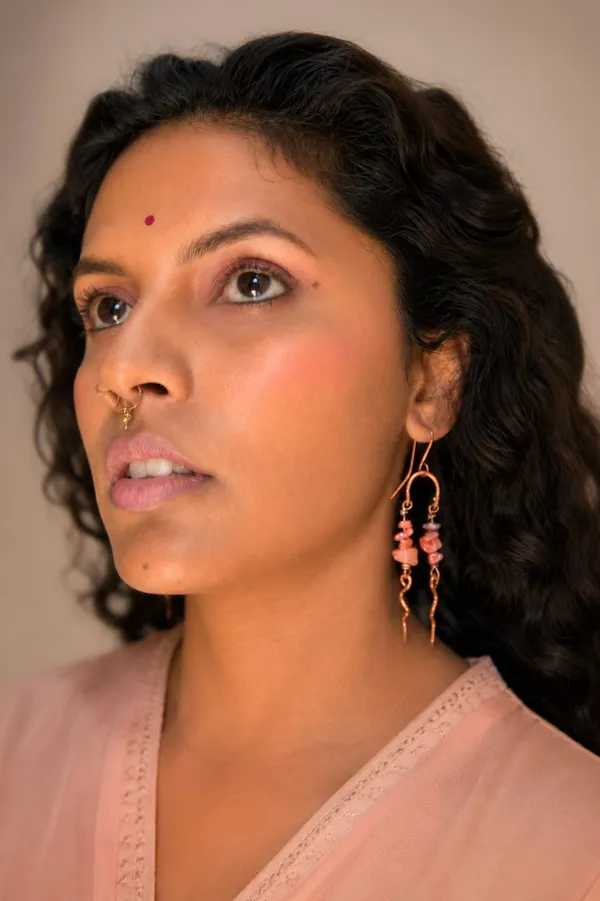 Handcrafted_Ember_Ripple_Carnelian_Copper_Earrings