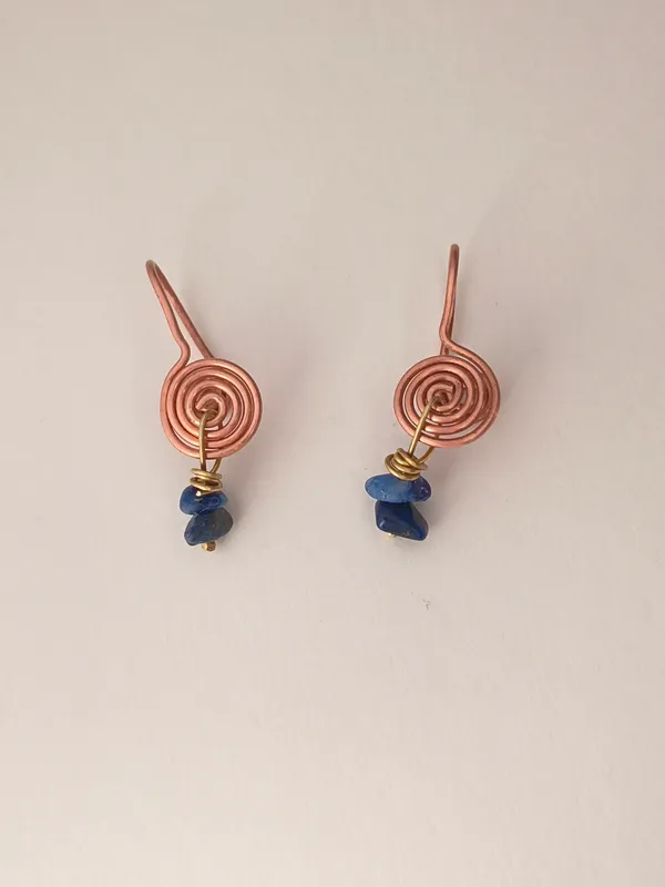 Handcrafted_Lapis_Spiral_Copper_Bugadi