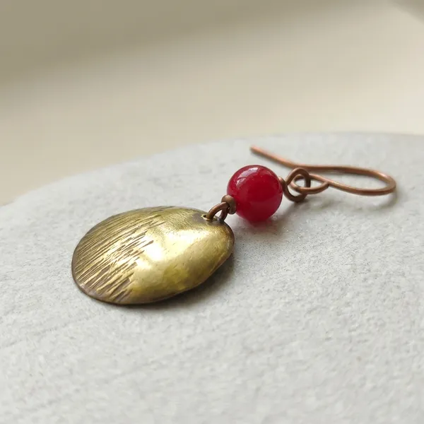 Handcrafted_Ruby_Glow_Disc_Earrings