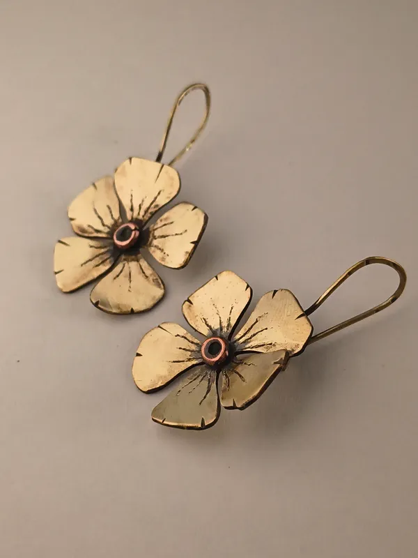 Handcrafted_Sadaphuli_Bloom_Earrings
