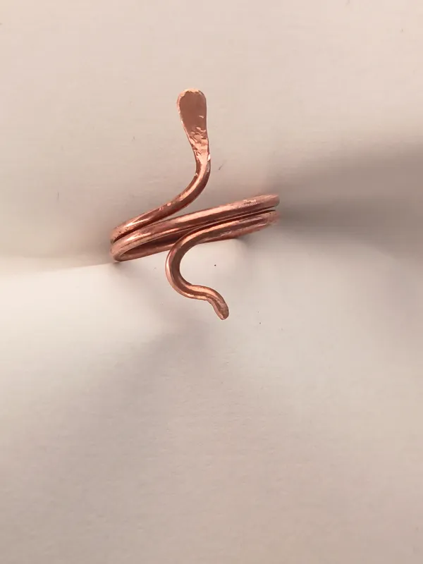 Handcrafted_Serpentina_Copper_Wrap_Ring