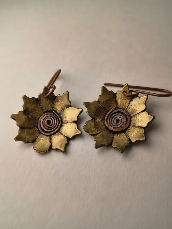 Handcrafted_Surya_Bloom_Earrings