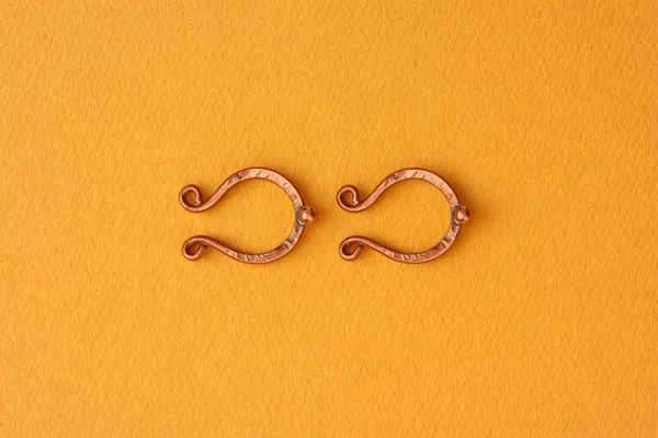 Handcrafted_Moon_Drop_Spectum_Nose_Pin_Pack_Of_2