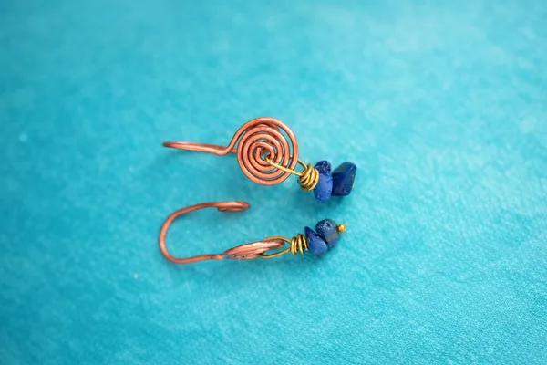 Handcrafted_Lapis_Spiral_Copper_Bugadi