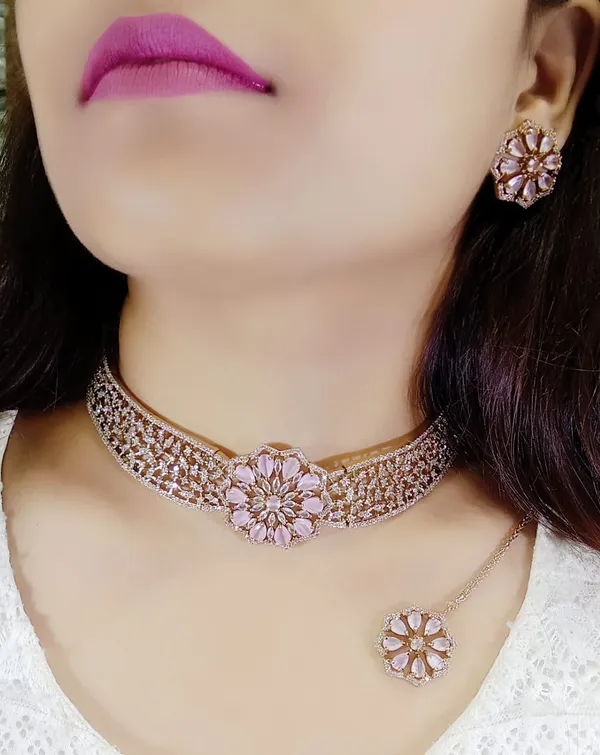 Rose_Gold_Alloy_Floral_Necklace_And_Earrings_Set_For_Women