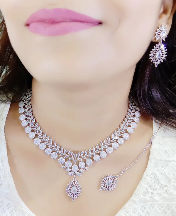 Silver_Alloy_Stone-Studded_Necklace_Set_For_Women
