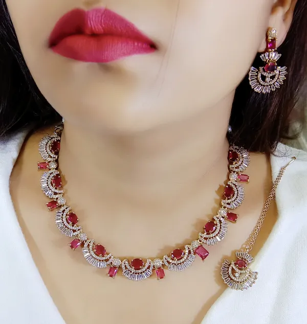 Red_Alloy_Stone-Studded_Necklace_Set_For_Women