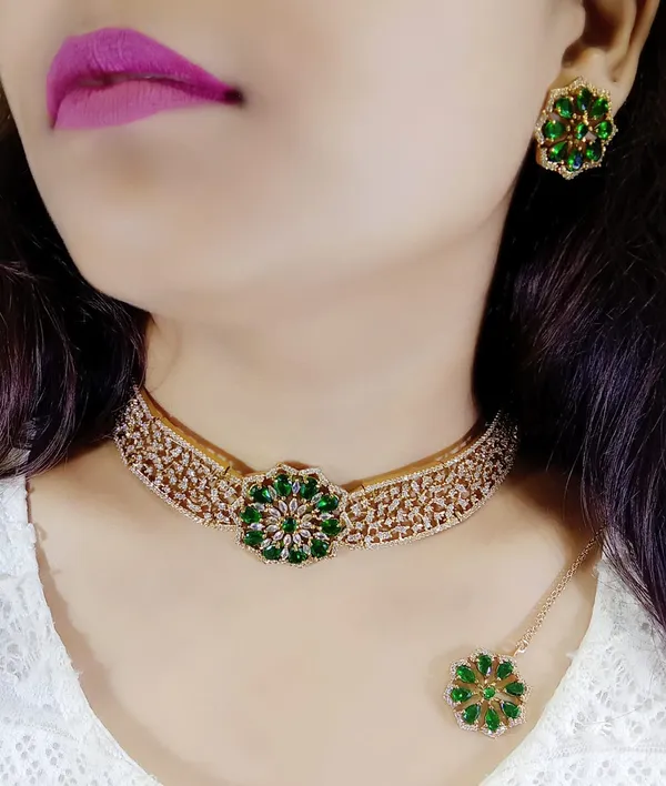 Green_Gold_Floral_Alloy_Necklace_Set_For_Women