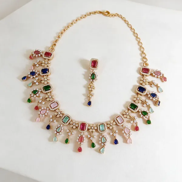 Gold_Multicolor_Stone_Alloy_Necklace_Set_For_Women