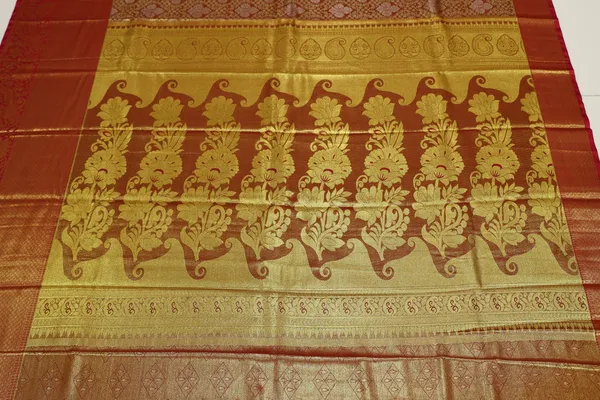 Emerald_Green_Uppada_Inspired_Semi_Silk_Saree_With_Small_Self_Border