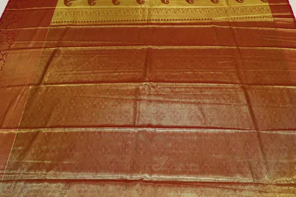 Emerald_Green_Uppada_Inspired_Semi_Silk_Saree_With_Small_Self_Border
